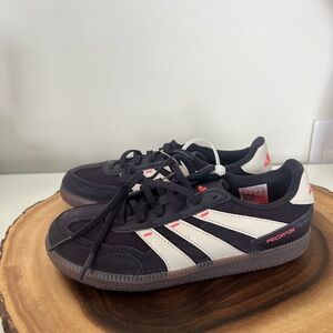 Adidas Predator Freestyle Shoes football/Soccer size 2.5